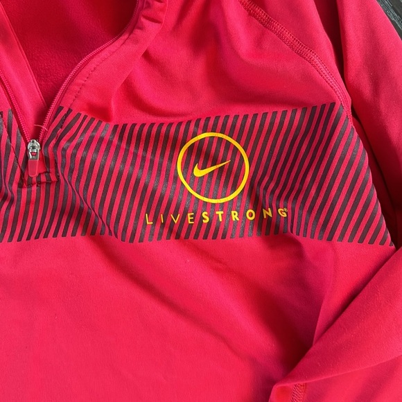 🍍NIKE PRO COMBAT LIVESTRONG 1/4 zip🍍thumb holes 🍍SIZE XL🍍P-1 - Picture 2 of 5